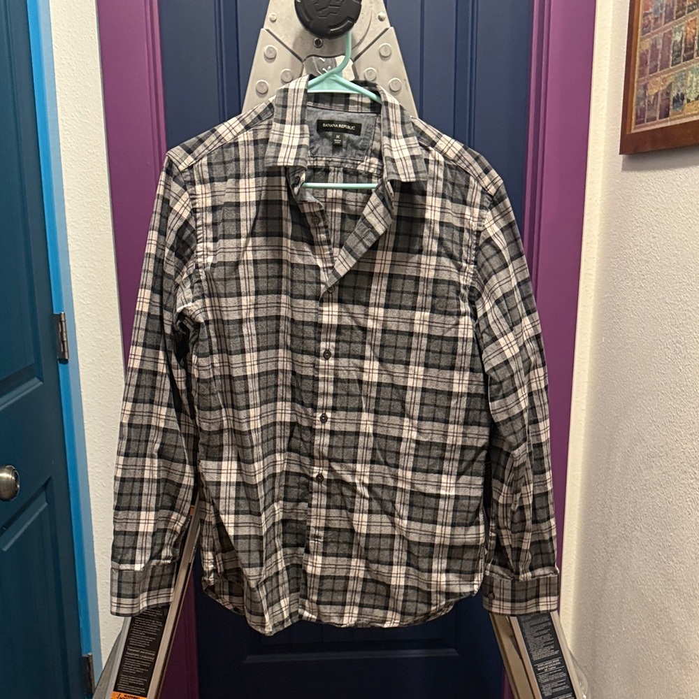 Banana Republic Black and White Plaid Button-Down Shirt